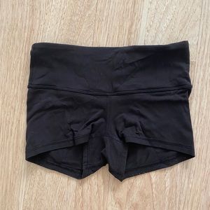Lululemon wunderunder biker shorts